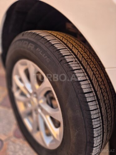 Chevrolet Equinox-12