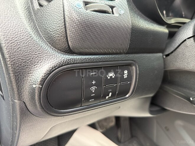 Kia Forte-12