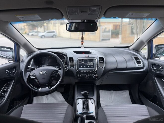 Kia Forte-13