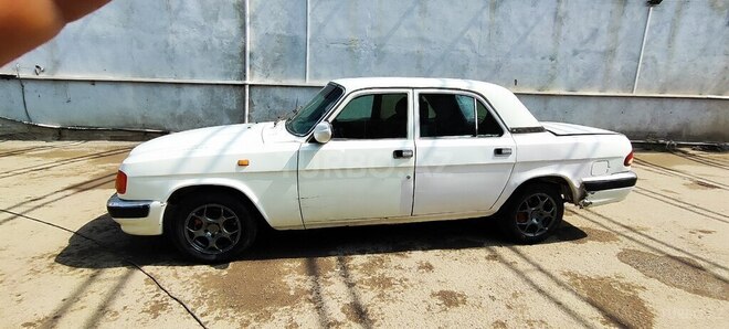 GAZ 3110 "Volga"-4