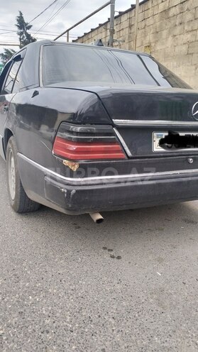 Mercedes 200 E-3