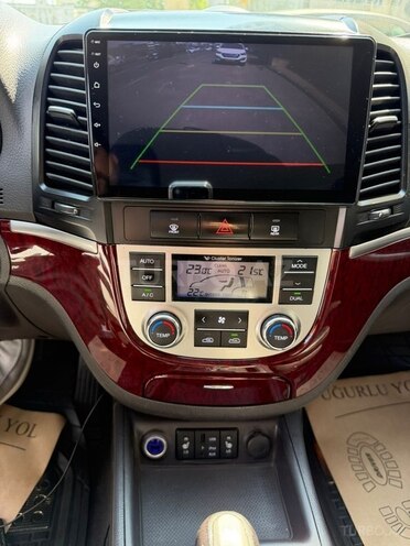 Hyundai Santa Fe-14