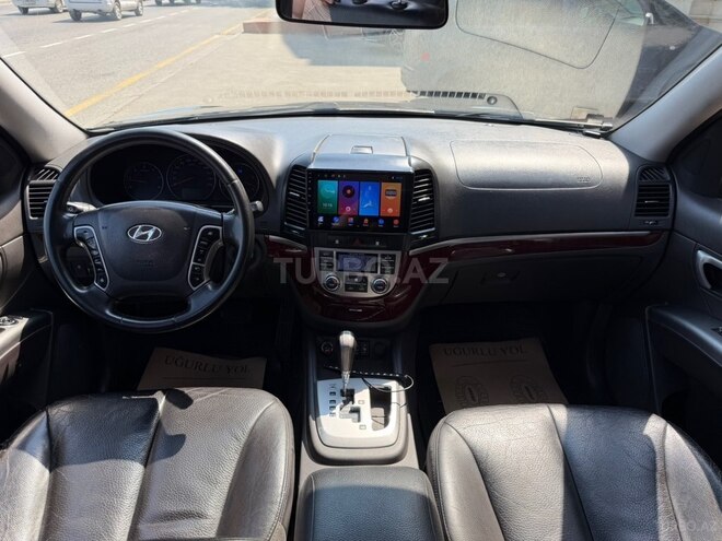 Hyundai Santa Fe-11