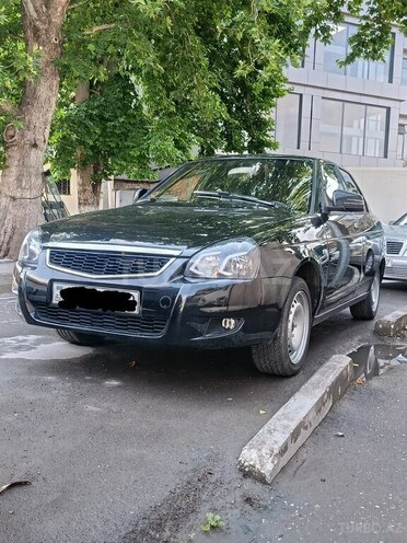 LADA (VAZ) Priora-1