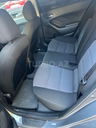 Kia Forte-8