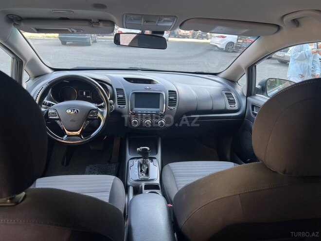 Kia Forte-10