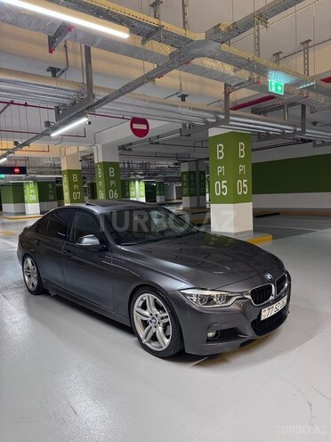 BMW 330-1