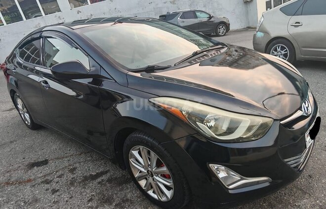 Hyundai Elantra-2