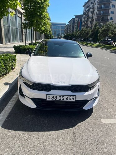 Kia K5-1