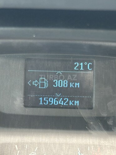Ford Transit-26