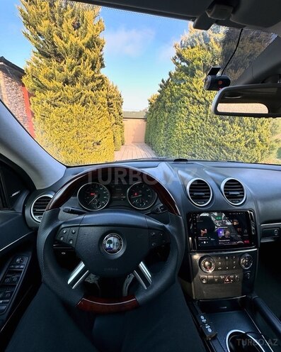 Mercedes ML 350 4MATIC-7