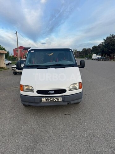 Ford Transit-1
