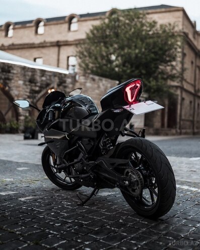 CFMOTO 250 SR-11