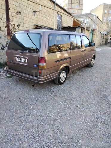 Ford Aerostar-4
