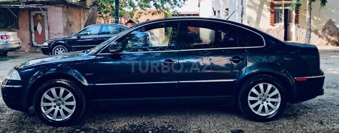 Volkswagen Passat-2
