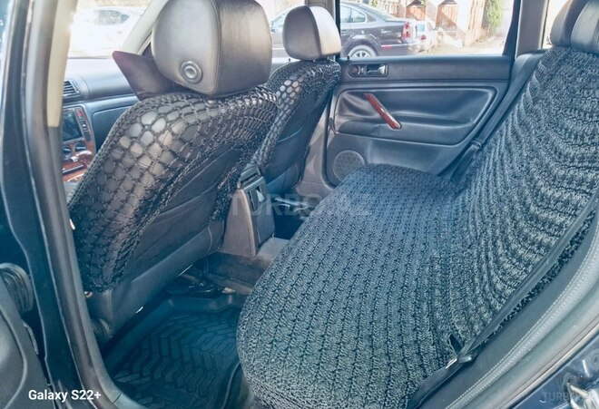 Volkswagen Passat-8
