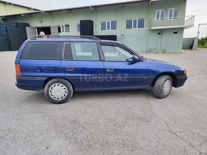 Opel Astra-4