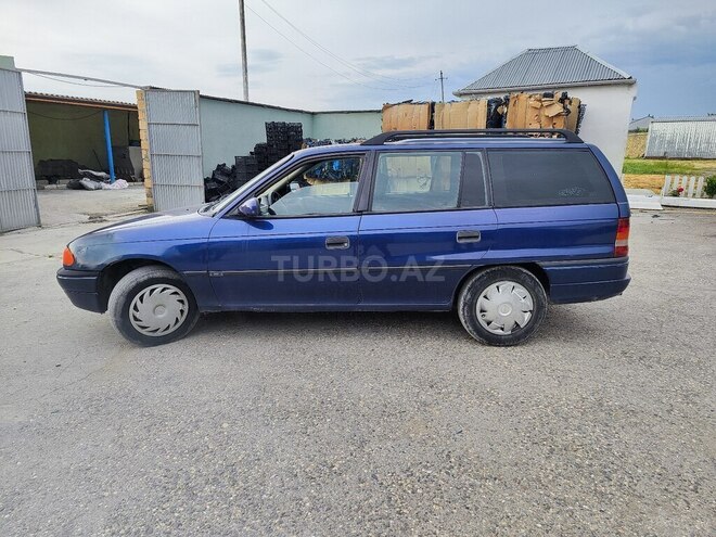 Opel Astra-3