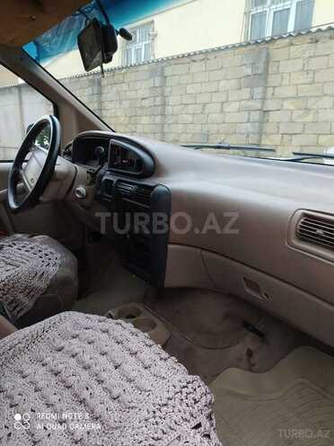 Ford Aerostar-8