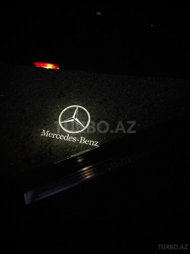 Mercedes E 220-4