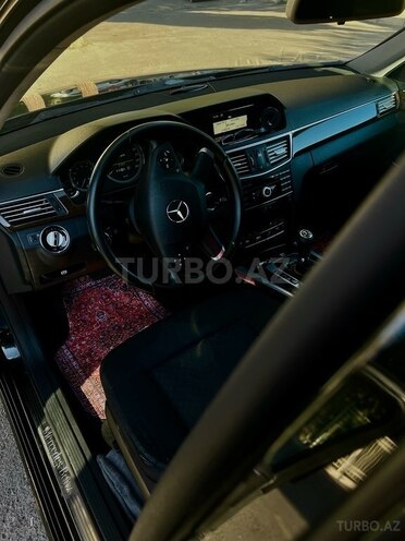 Mercedes E 220-9
