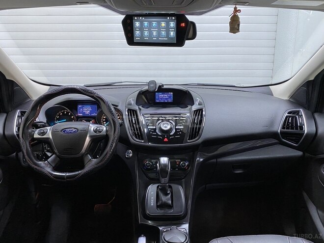 Ford Kuga-15