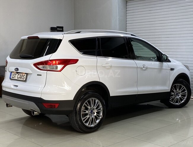 Ford Kuga-13