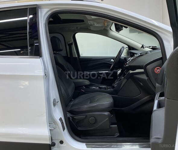 Ford Kuga-17
