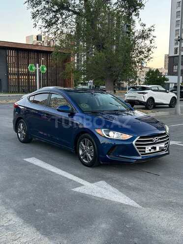 Hyundai Elantra-2