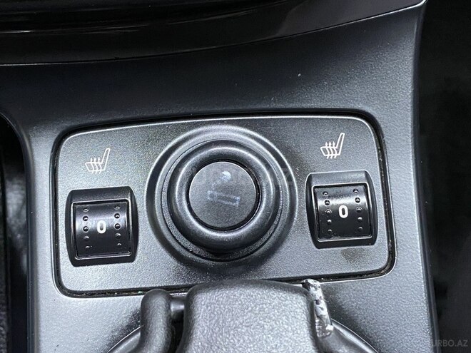 Ford Kuga-21