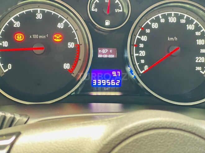 Opel Astra-11