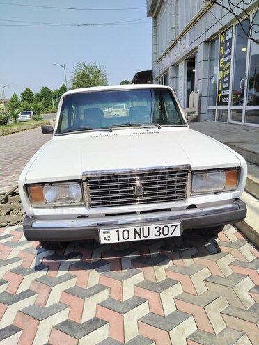 LADA (VAZ) 2107-1
