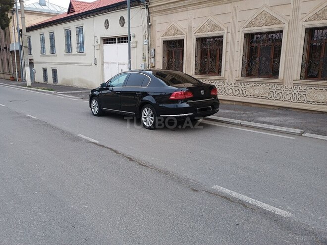 Volkswagen Passat-5