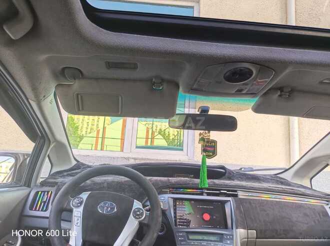 Toyota Prius-3