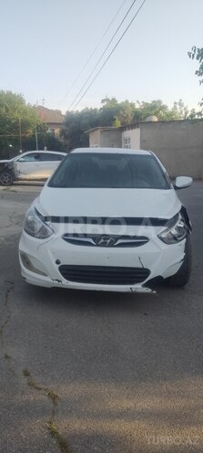 Hyundai Accent-1