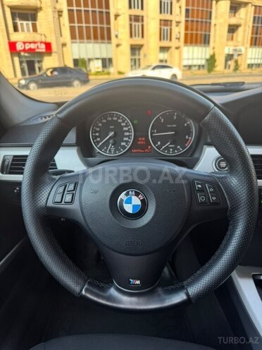 BMW 320-10