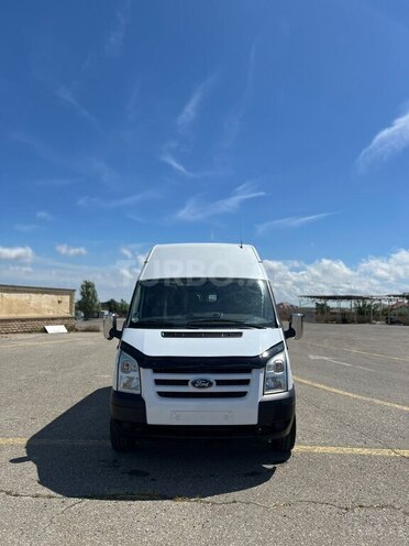 Ford Transit-2