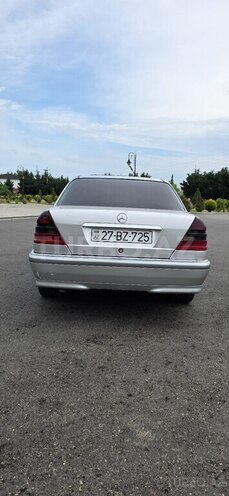 Mercedes C 180-3