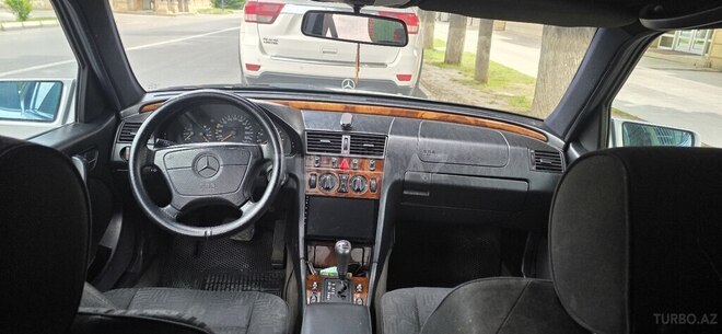 Mercedes C 180-6
