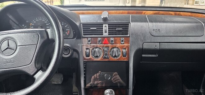 Mercedes C 180-7