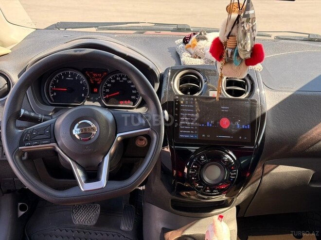 Nissan Note-8