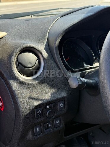 Nissan Note-10