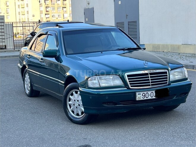 Mercedes C 220-11