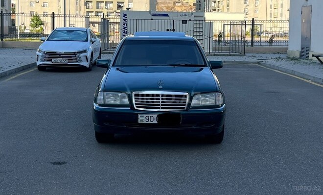 Mercedes C 220-1