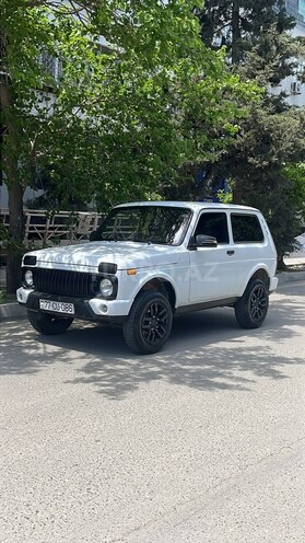 LADA (VAZ) Niva-6