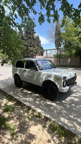LADA (VAZ) Niva-2