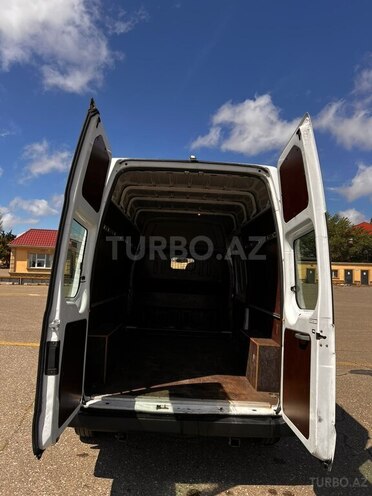Ford Transit-8