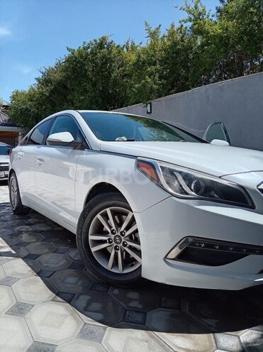 Hyundai Sonata-2
