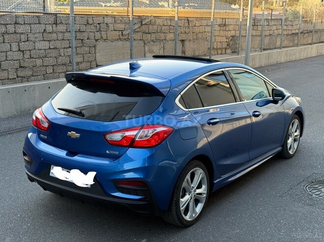 Chevrolet Cruze-12