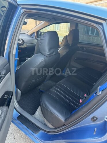 Toyota Prius-12